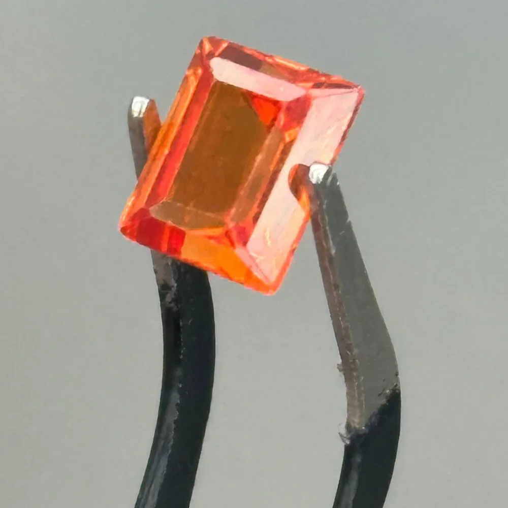 Orange Sapphire - Picture 13 of 14